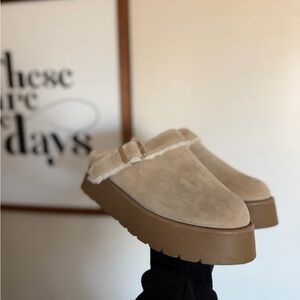 Wild Fable Women's Tan Suede Slip-On Shoes